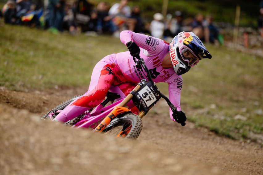 world cup dh andorra 2025 - tahnee seagrave action 01