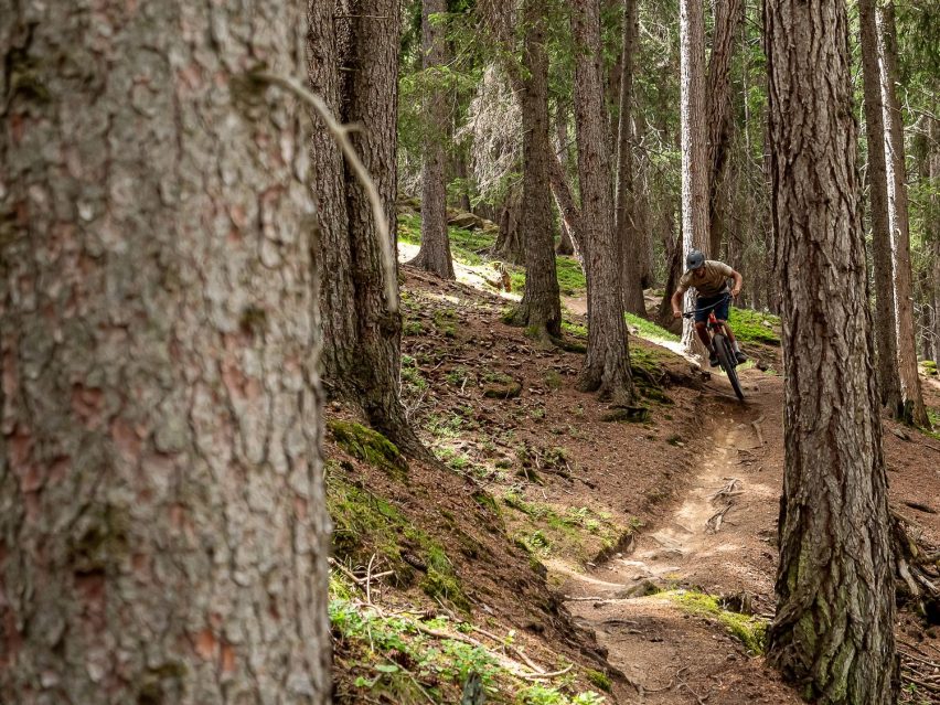lago di resia - 3laender enduro trails - turismo mtb - Heideralm Trail