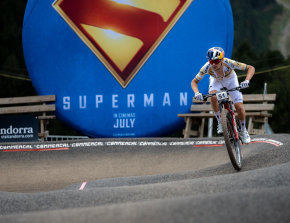 world cup xco andorra 2025 - tom pidcock action 01