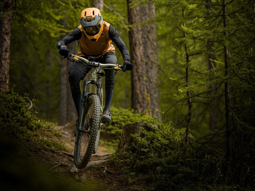 Casco full-face Alpina Pikes MIPS e maschera Circus Q-Lite in test