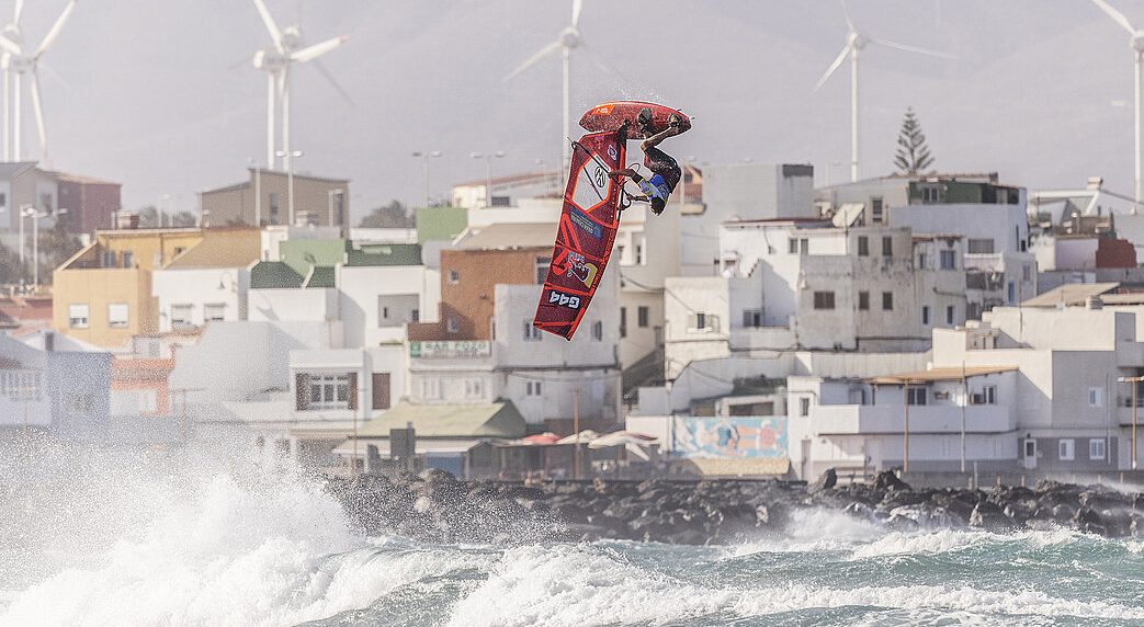 PWA Gran Canaria, partenza col botto