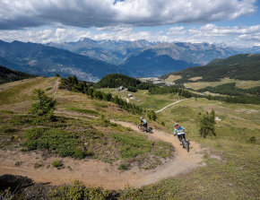 Experience Pila Bikeland - flow trail alpini