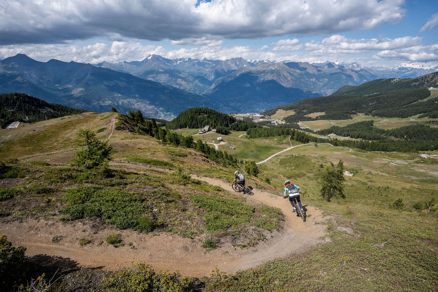 Experience Pila Bikeland - flow trail alpini