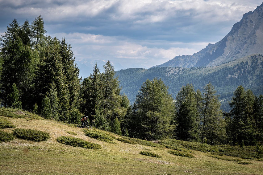 Experience Pila Bikeland - riding alpino