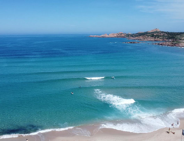 I piccoli assi del surf in gara alla Marinedda