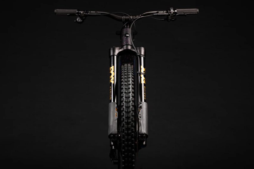 santa cruz bullit podium - 04