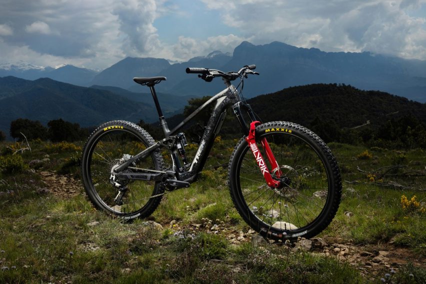 trek fuel ex gen 7_lifestyle