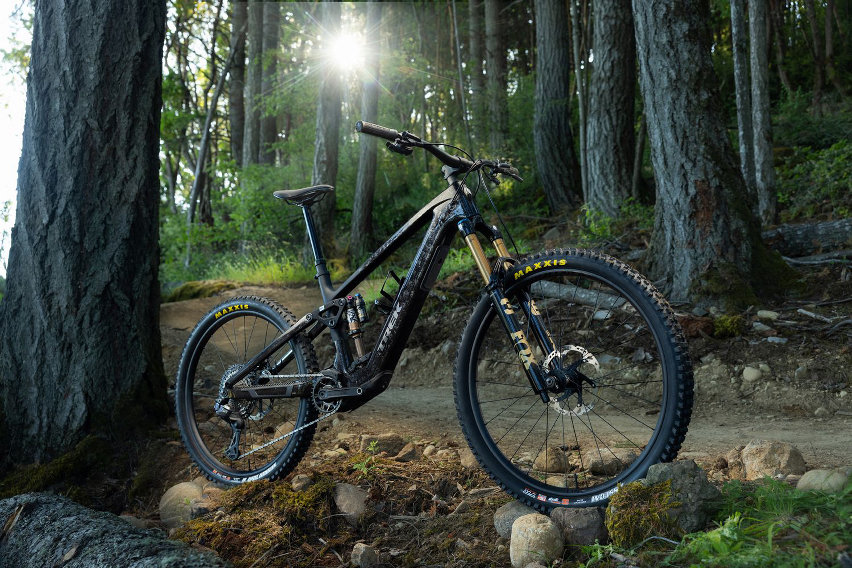 trek fuel mx gen 7_lifestyle