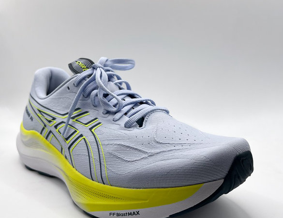 GT-2000-14-di-ASICS.jpg