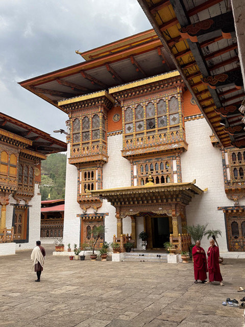 Bhutan - Dino Bonelli