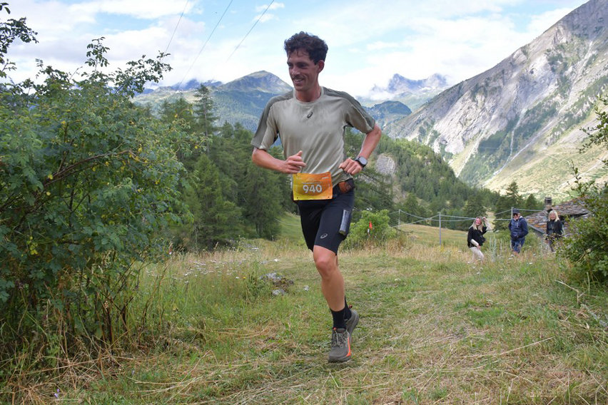 Paolo Dellavesa La Thuile Trail con ASICS