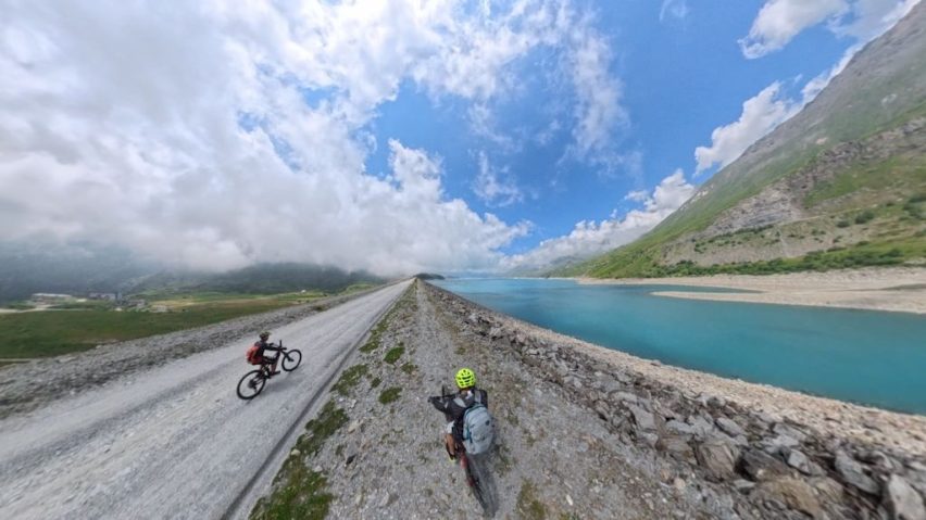 e-bike-Alpi-avventura-Insta360-x5