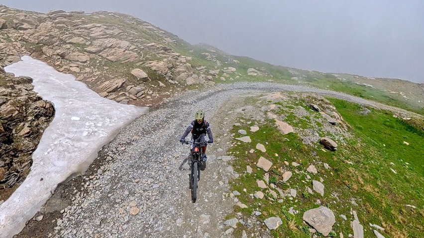 e-bike-Alpi-avventura-Insta360-x5