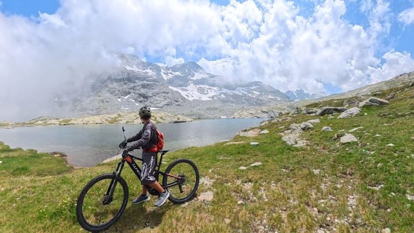e-bike-Alpi-avventura-Insta360-x5