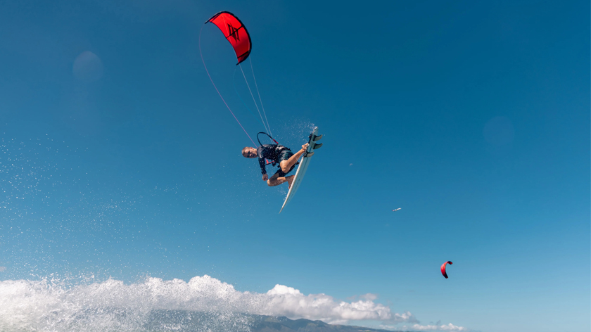 Naish Triad, il kite wave definitivo per rider che seguono il flusso