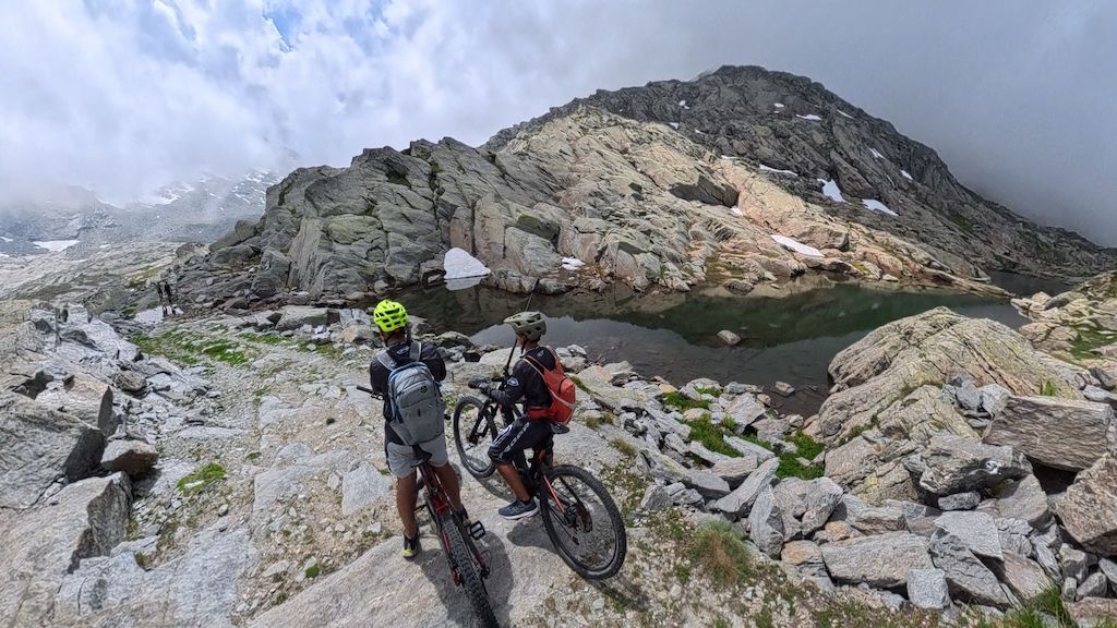 e-bike-Alpi-avventura-Insta360-x5