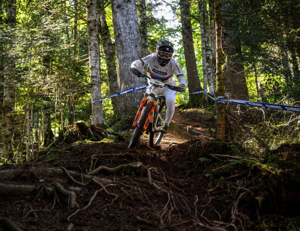 Coppa del Mondo Enduro 2025: a Morillon vincono Rudeau e Hoskin