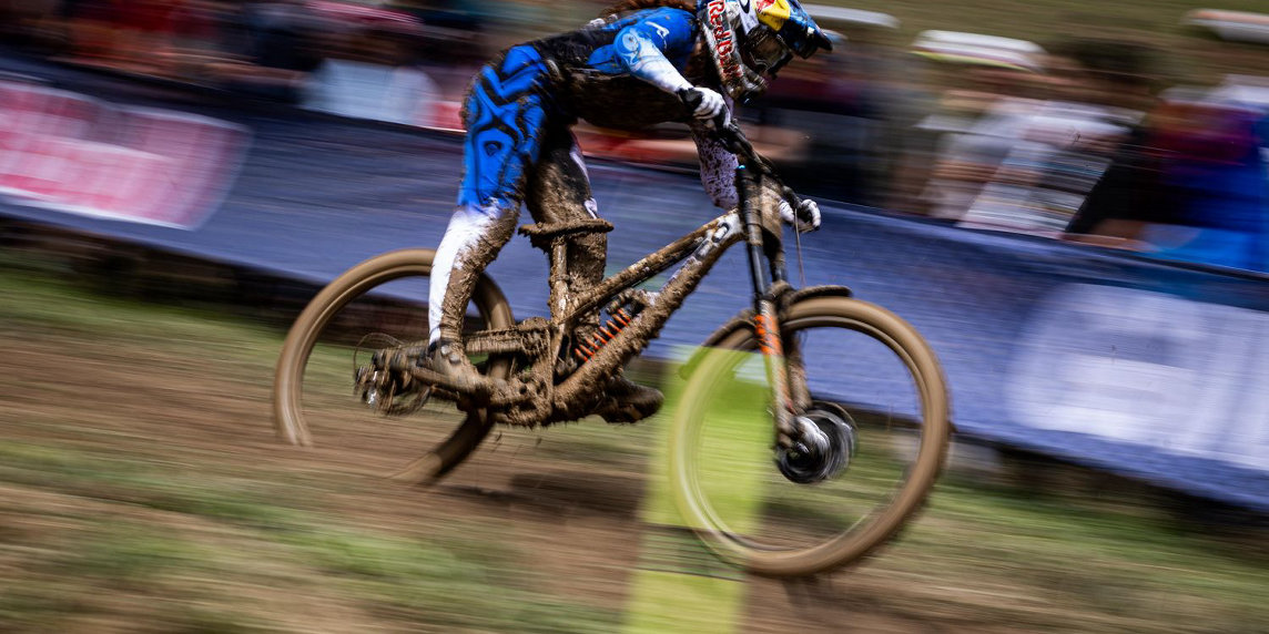 Coppa del Mondo DH Les Gets: Hemstreet e Dunne domano il fango