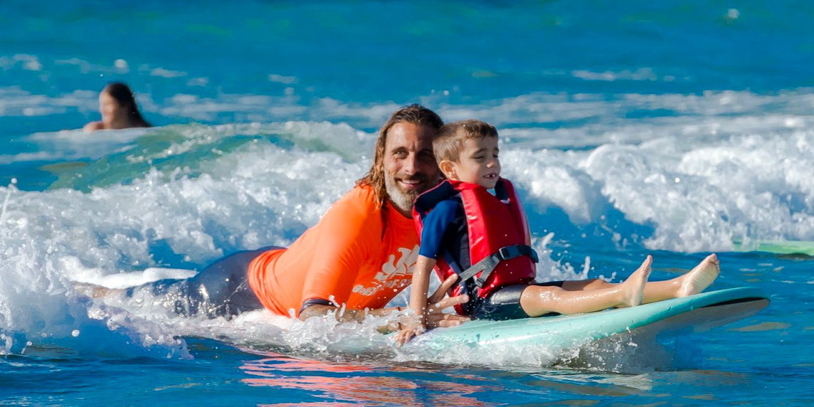 SurFedAUT: il surf diventa terapia inclusiva per l’autismo