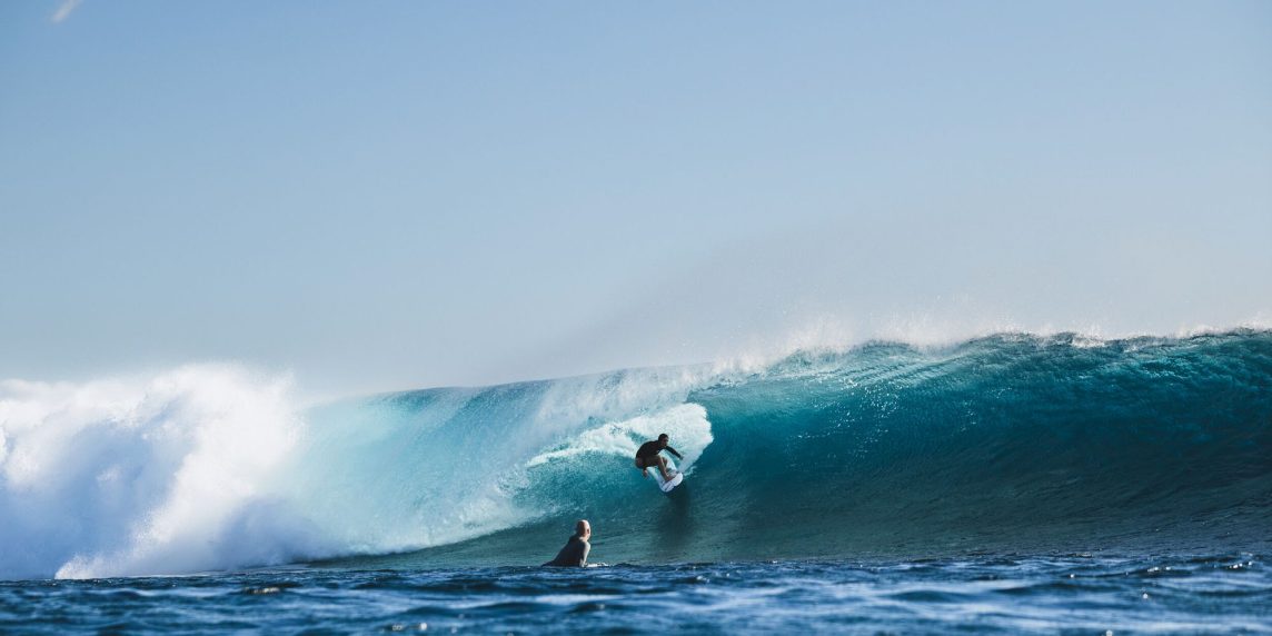 WSL Finals 2025: i migliori surfisti del mondo si sfidano a Cloudbreak, Fiji
