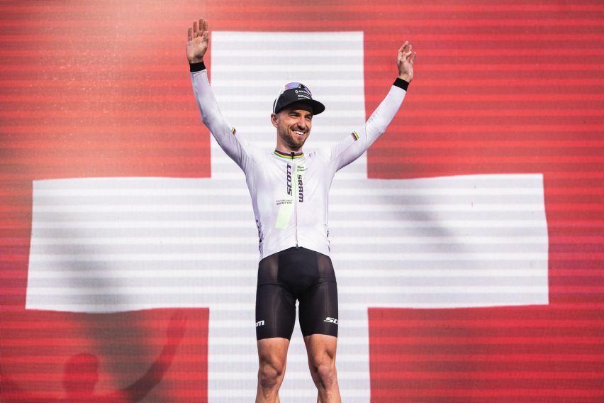 world cup xco 2025 lenzerheide - schurter omaggio
