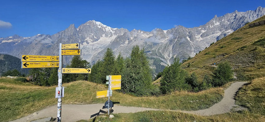 AllTrails