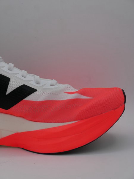 New Balance elite v5