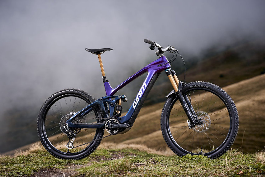 giant reign advanced e+ my26 - cover