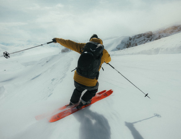 Salewa presenta Sella Tour: lo zaino che ridefinisce la libertà nello sci alpinismo