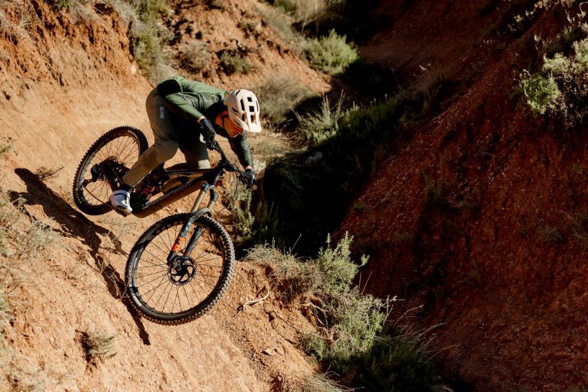 Lazer Impala KinetiCore DualCore - action