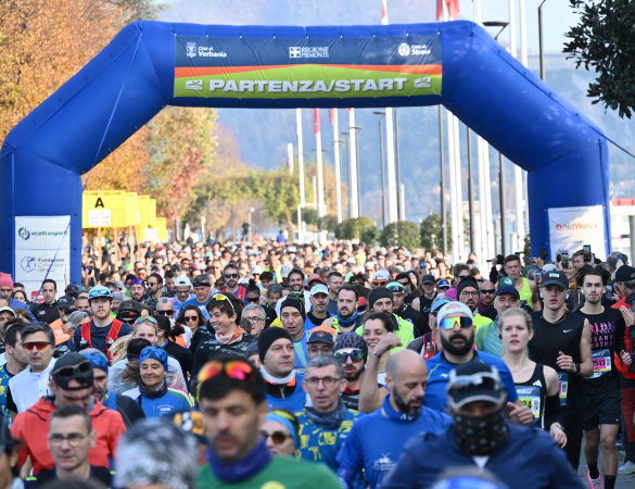 XIV Lago Maggiore Marathon: trionfi e bellezza sul lungolago