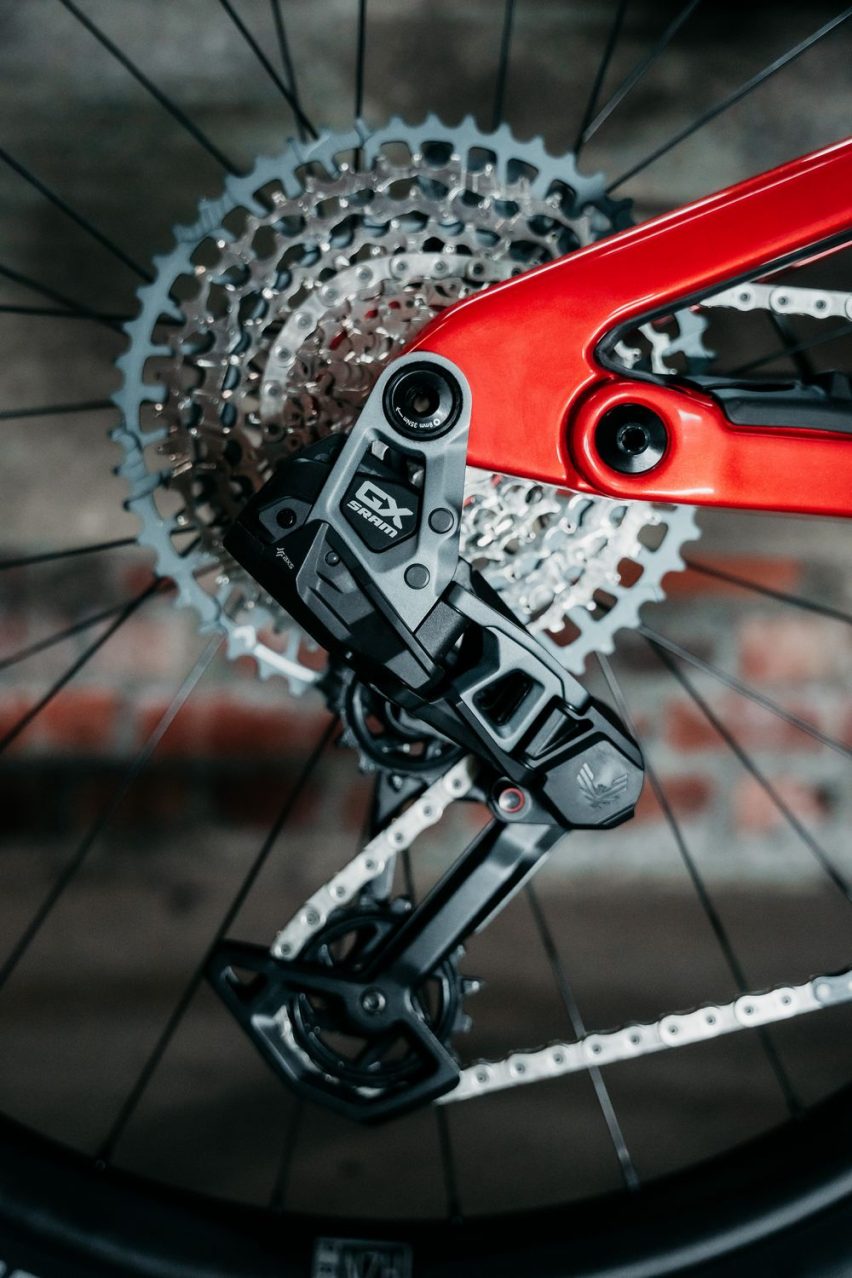 Nukeproof Reactor V2 - trail bike hooligan - Carbon Pro cambio