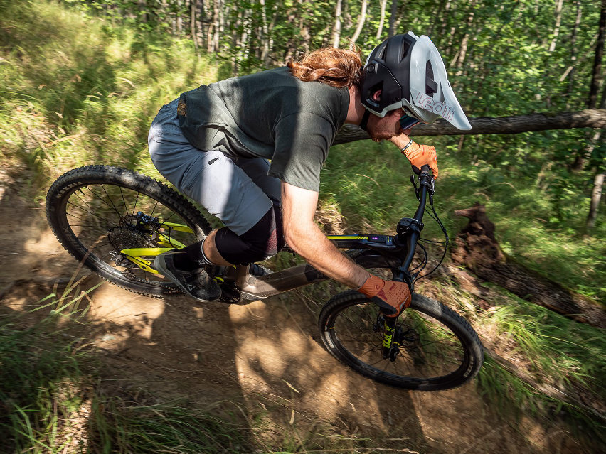 sostituire casco bici - guida pratica - cover