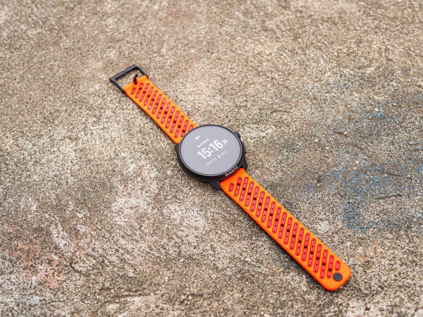 Suunto Race 2 smartwatch in test - 03