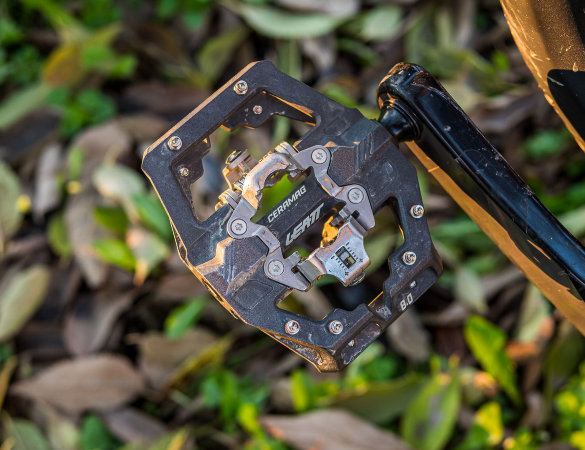 Leatt CeraMAG Gravity 8.0 Clip-in - pedali mtb test - cover