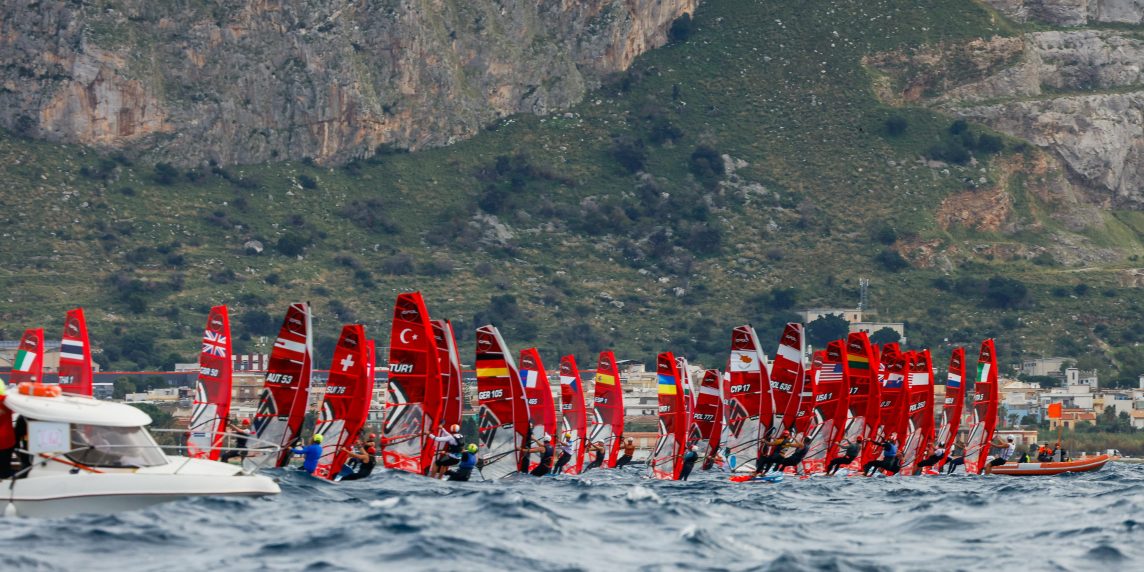 2025 iQFOiL Europei, day 1