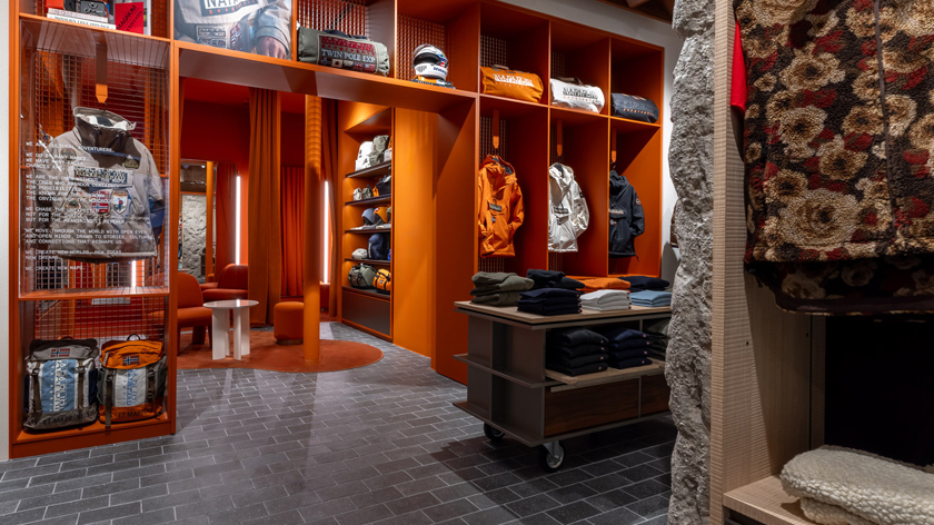 Napapijri inaugura il nuovo store a Parigi con un concept innovativo
