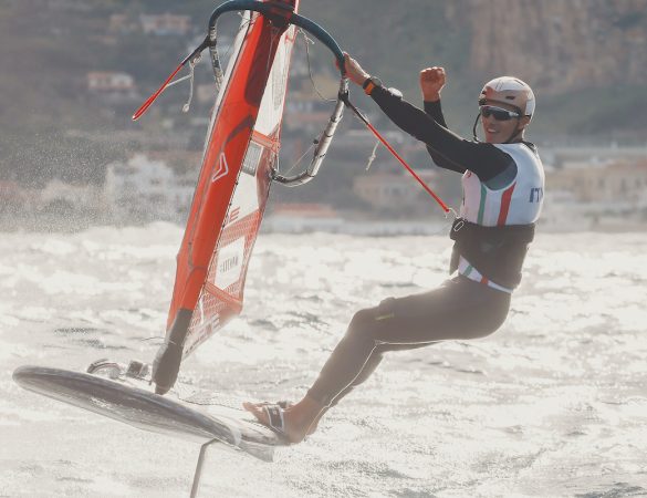 Tomasini e il Circolo Surf Torbole volano all’Europeo iQFoil