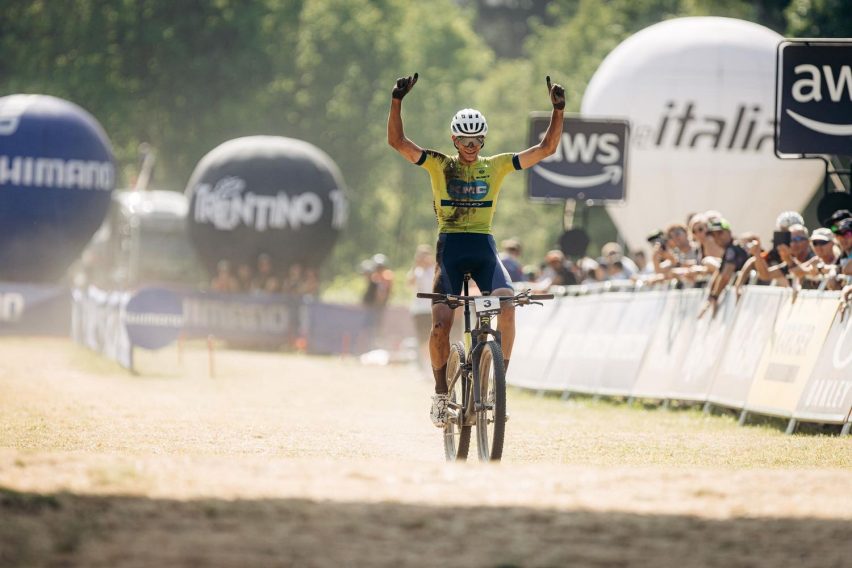 KMC Nukeproof MTB Team - 03