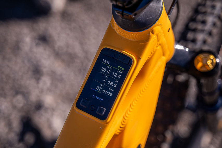 mondraker level xr - test emtb - display kiox 400c