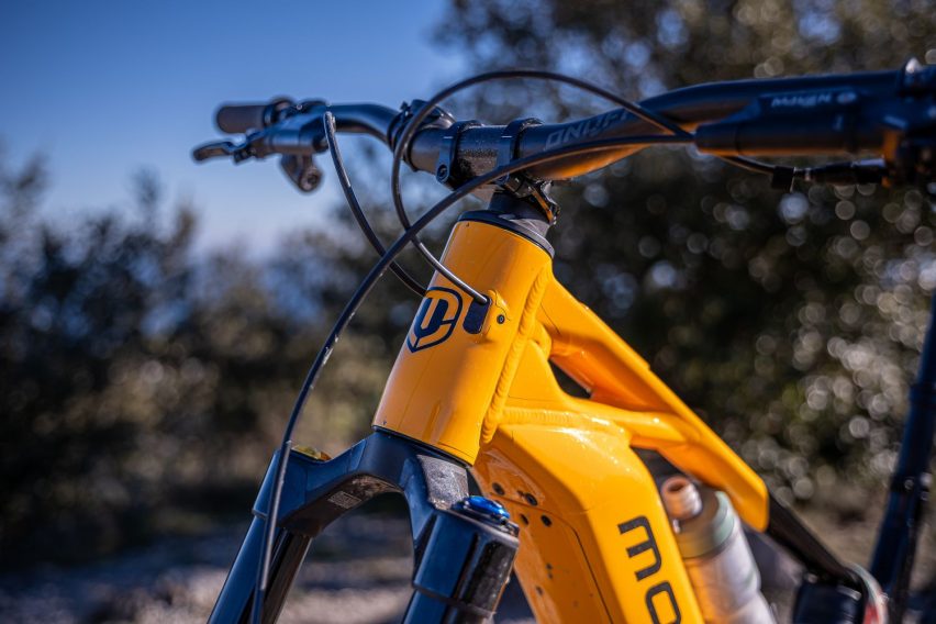 mondraker level xr - test emtb - tubo sterzo