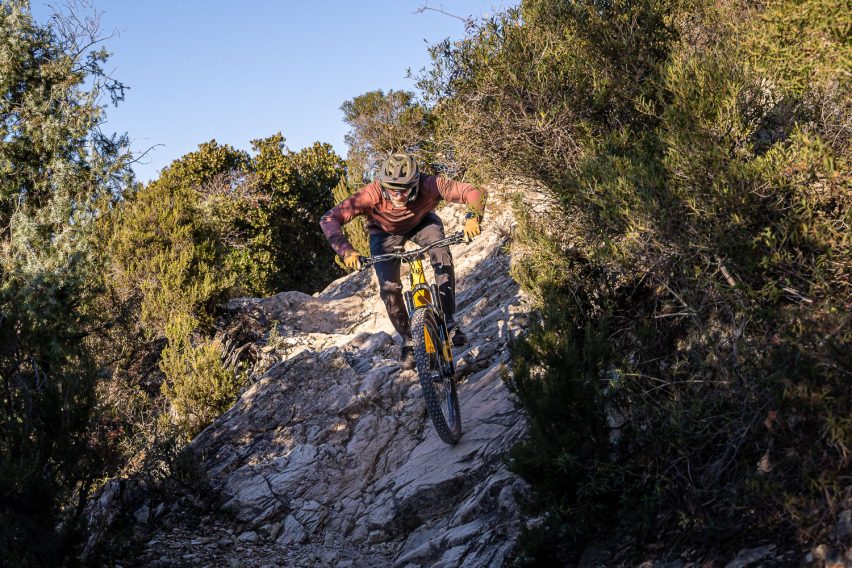 mondraker level xr - test emtb - discesa 02