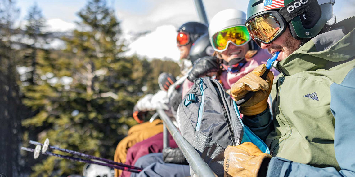 Camelbak sfida il gelo: la linea neve che garantisce idratazione anche sotto zero