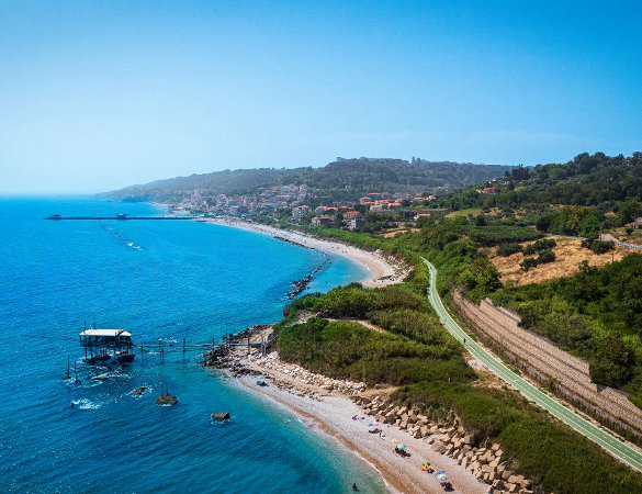 Montagne a portata di mare: viaggio in Abruzzo