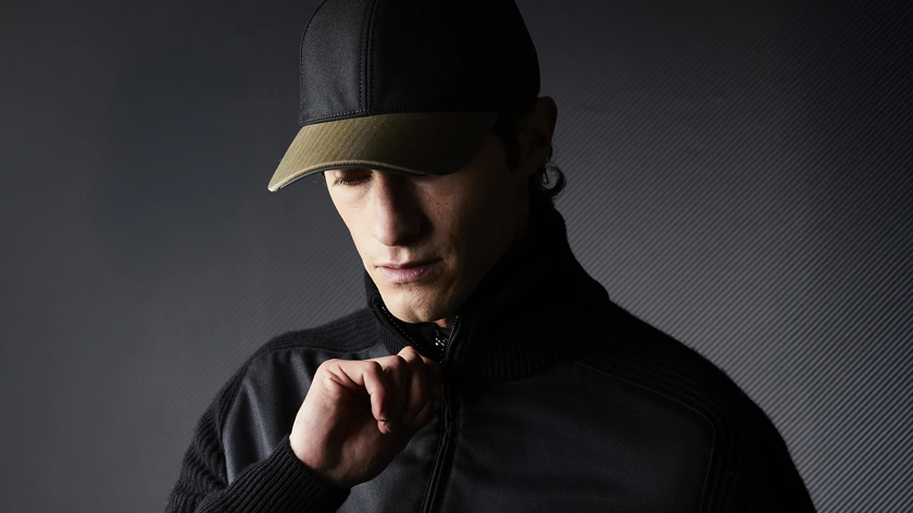 Carbon Cashmere, the comfort of natural fibers meets the most innovative performance, with SEASE