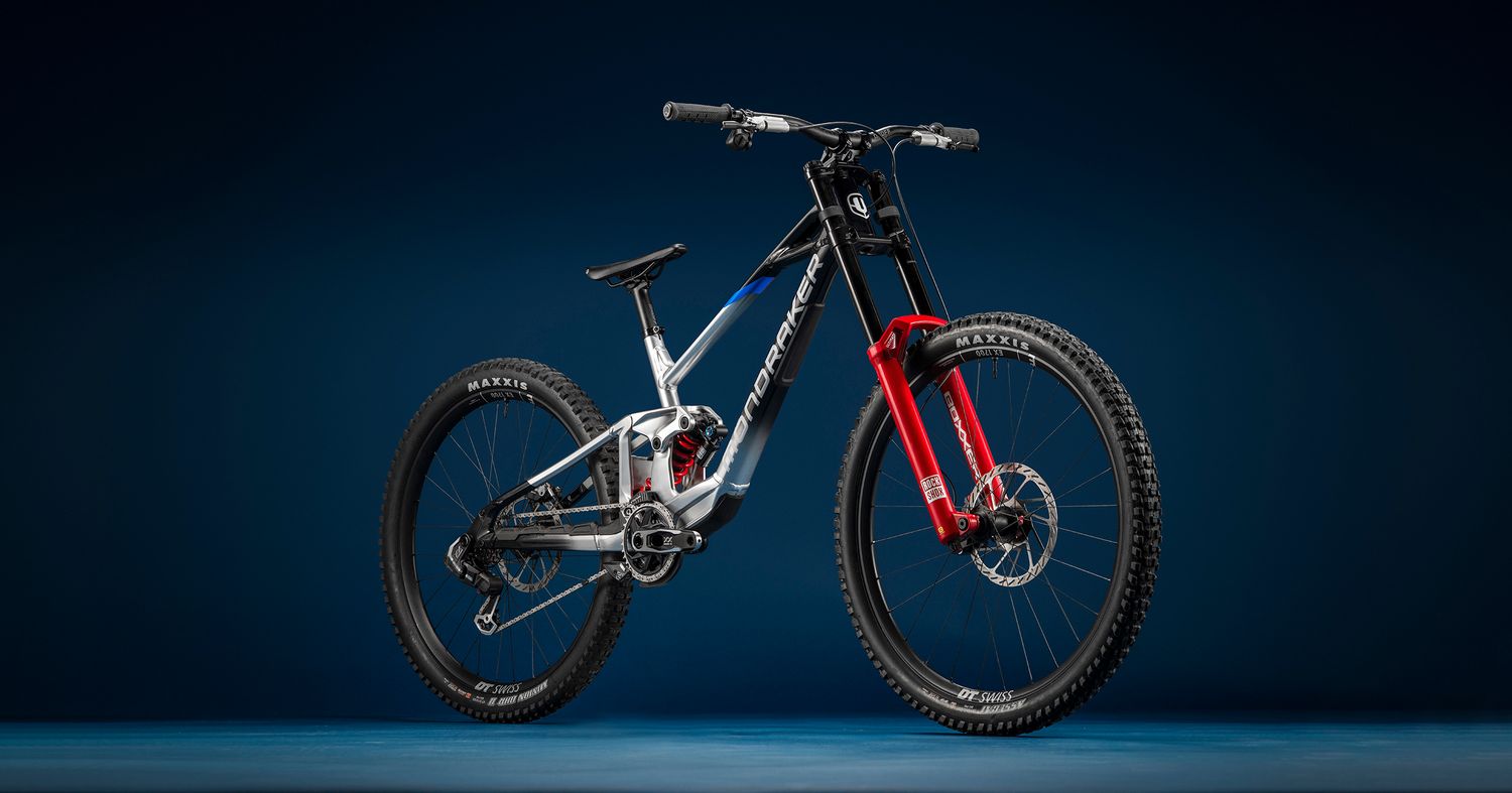 mondraker summum 2027 - cover
