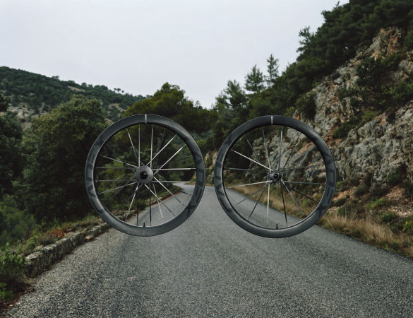 Cadex Max 50 e Aero tire, sistema integrato per la velocità