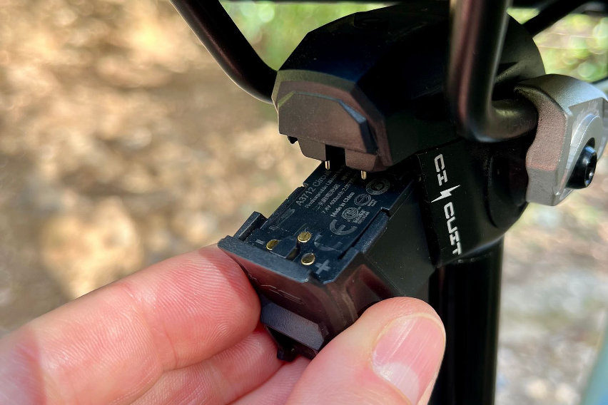 Reggisella telescopico KS Rage Circuit Wireless - batteria 04