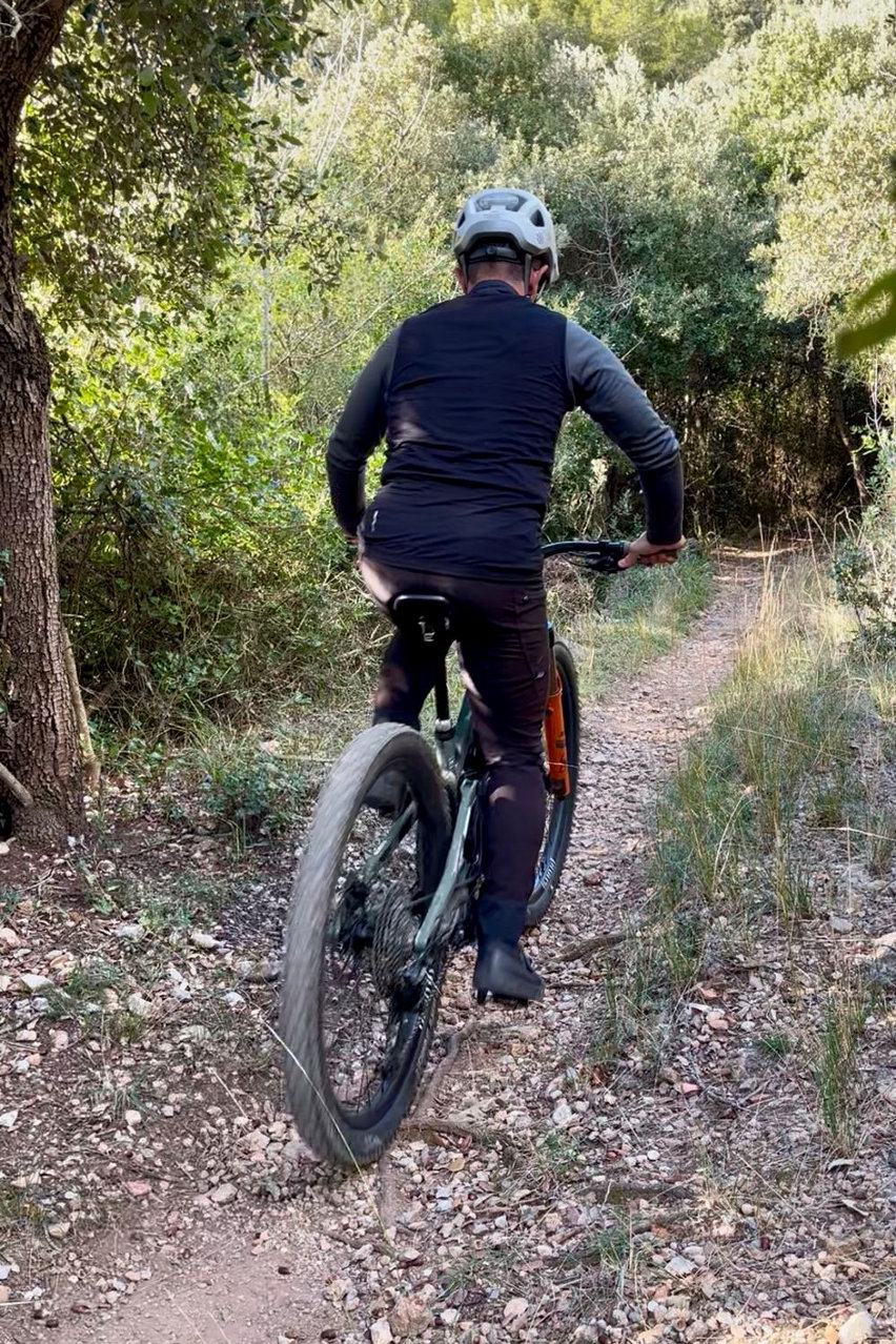 Reggisella telescopico KS Rage Circuit Wireless - action 01