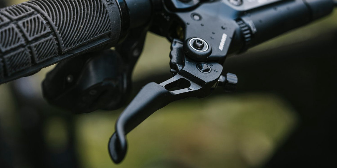 SRAM presenta i nuovi freni Maven B1: stessa potenza, più modulabili